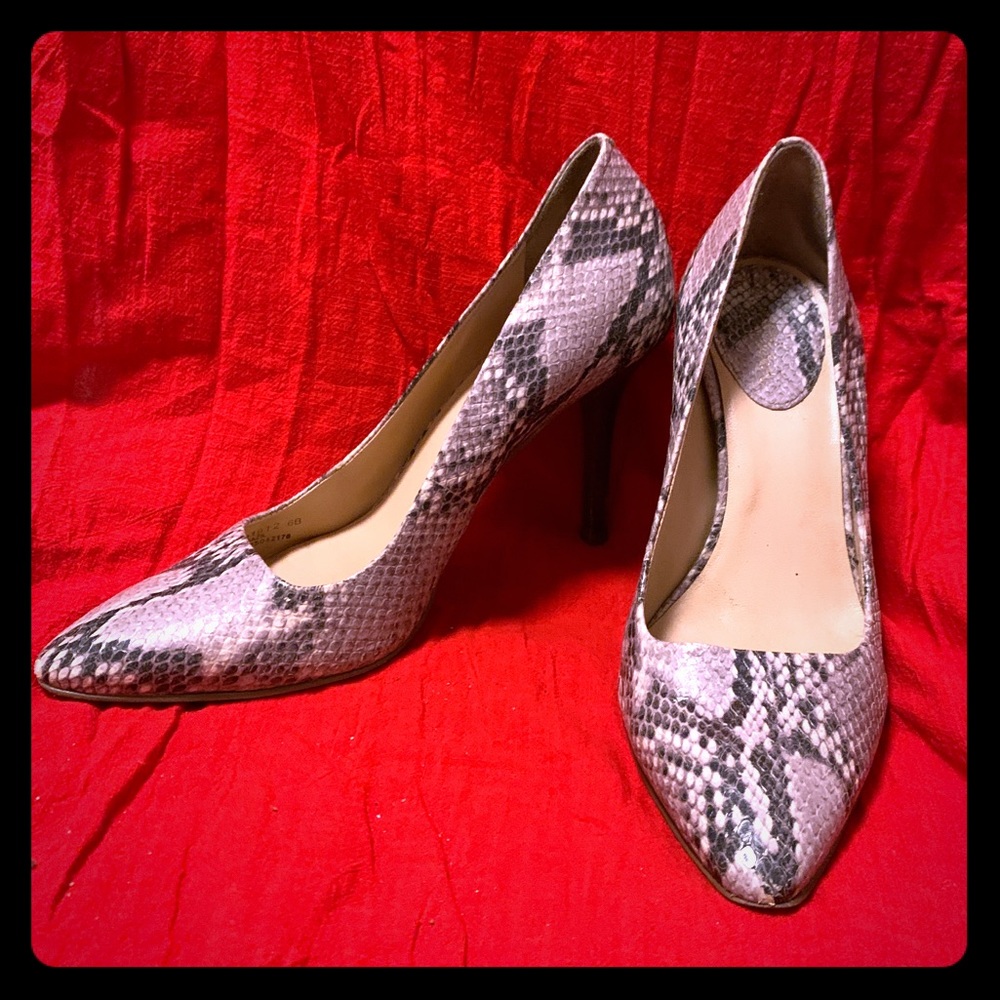 Cole Haan Nike Air python snakeskin violet pumps 6